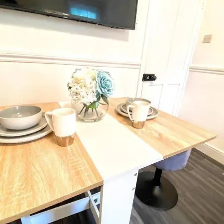 Holiday home Spacious Centre Gem House With Parking