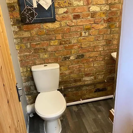 Spacious Centre Gem House With Parking Holiday home Canterbury