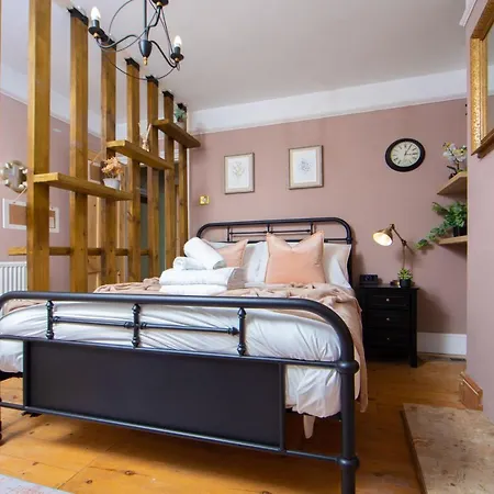 The Victorian Getaway - *