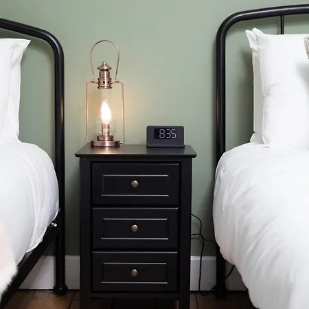 The Victorian Getaway - *