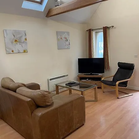 And Apartment's 3* Canterbury