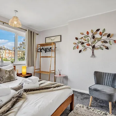 Perfect For Contractors - - Free Parking - Ultra Wifi * Cantorbéry