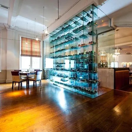 Abode Hotel 4*