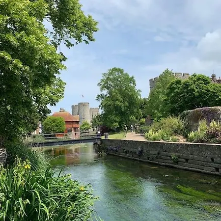Centrally Located A From - Free Parking * Canterbury