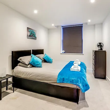 Exceptionally Spacious Cantorbéry