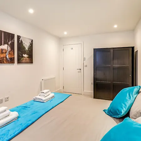 Exceptionally Spacious Canterbury