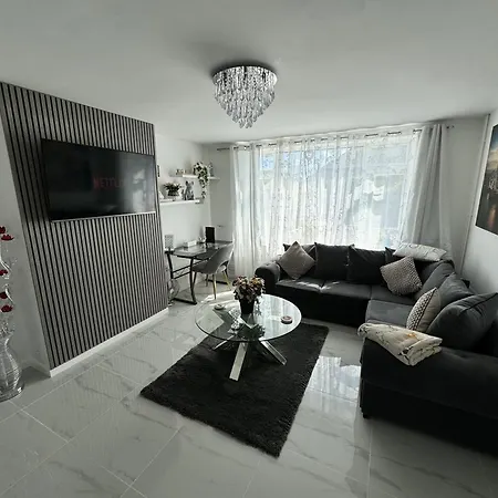 Modern 3-bed Hideaway Near Westgate With Parking * Canterbury