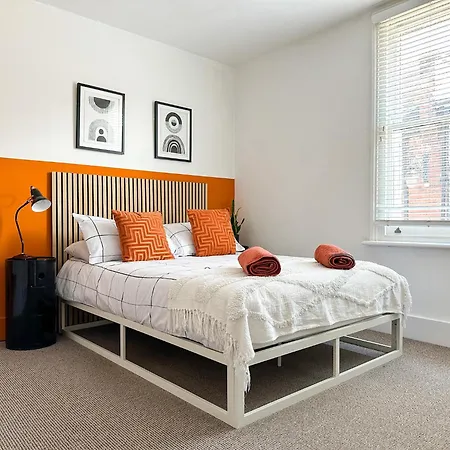 Lane - Cosy & Modern Centre Guest Apartment Canterbury