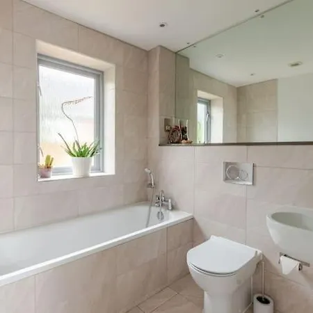 Appartement Modern Centre House With Free Parking *