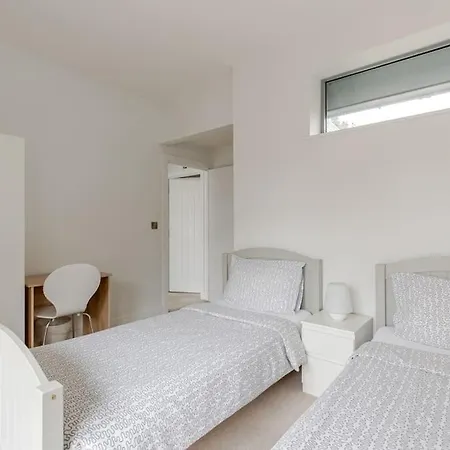 Modern Centre House With Free Parking Cantorbéry