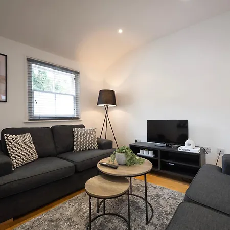 Holiday home 3-bedroom Charming House