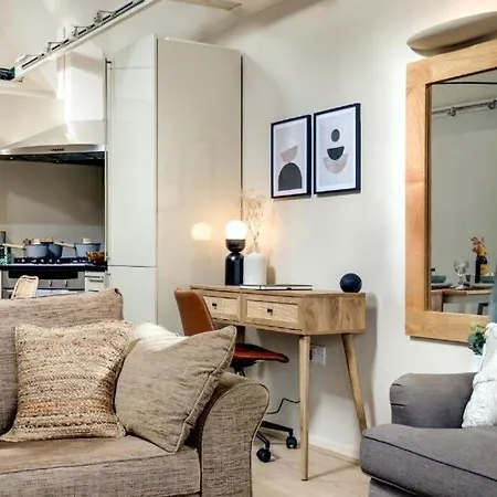 Hideaway Towers Flat In With Cathedral Views Canterbury