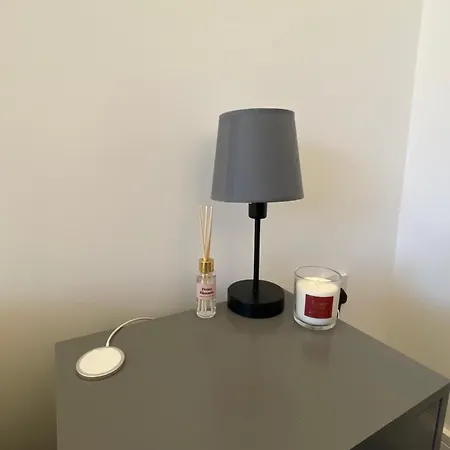 Centre Flat With Balcony Apartment *
