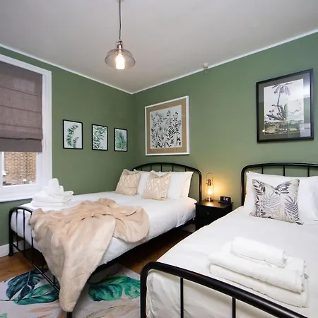 Holiday home Rustic With Walking Distance Of The In Center! *