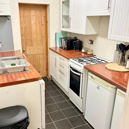 Holiday home Rustic With Walking Distance Of The In Center! Canterbury
