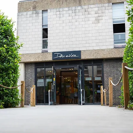 Hotel Keynes College 3*