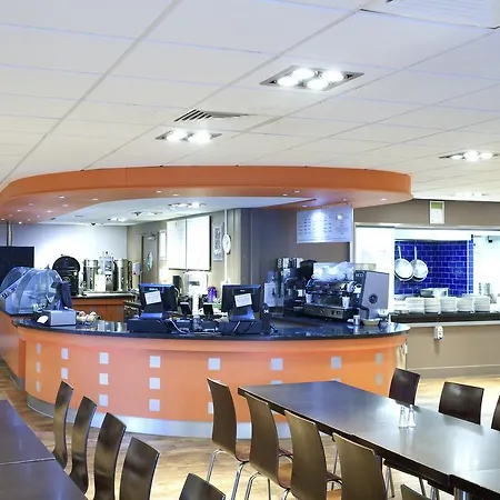 Hotel Becket Court