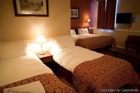 The Victoria Inn 3*