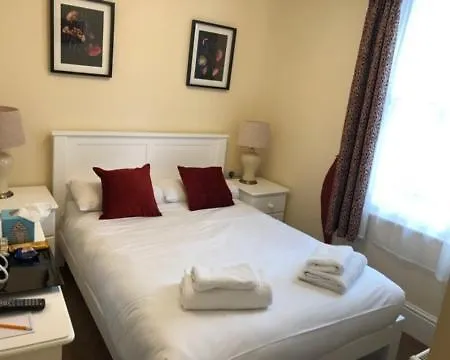 Peregrine House Maison d'hôtes