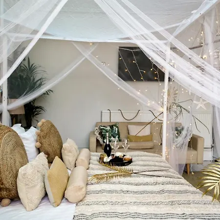 Hotel Lush Boutique 4*