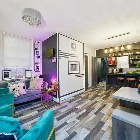 Lush Boutique 4* Canterbury