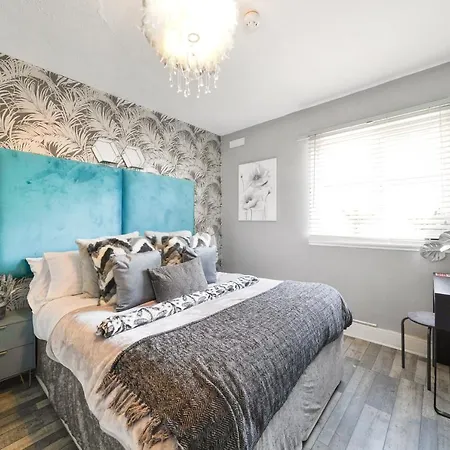 Hotel Lush Boutique 4*