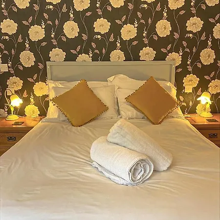 Albergue Springfields - Annex With Two Double Bedrooms In A Rural British Village