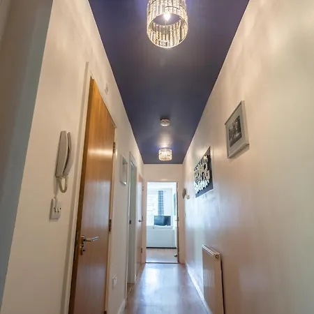 Appartement 2 Bedroom Penthouse Close To Centre Cantorbéry