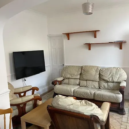 Homestay At World Properties Canterbury