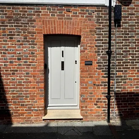Jesticos, Perfectly Wonderful , 1 Parking Included