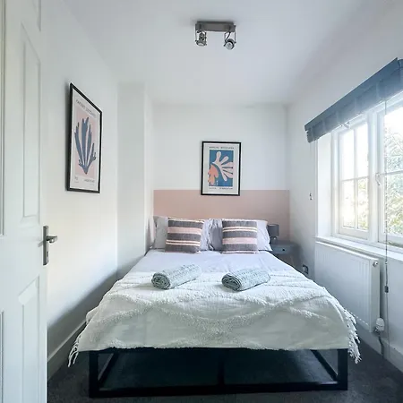 Stylish & Spacious Centre 3-bedroom Townhouse - Sleeps 6 Cantorbéry
