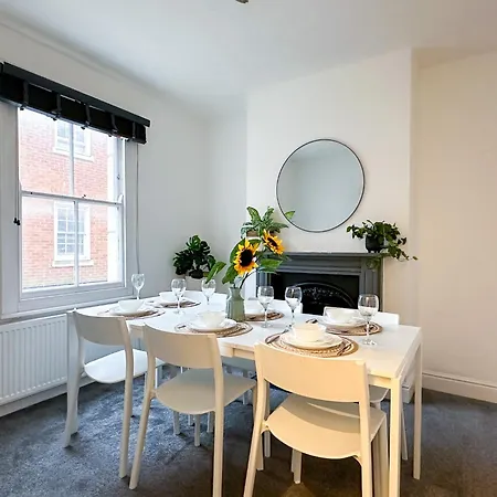 Stylish & Spacious Centre 3-bedroom Townhouse - Sleeps 6 * Cantorbéry