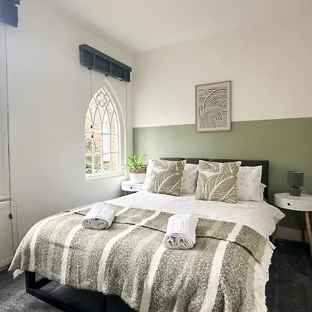 Stylish & Spacious Centre 3-bedroom Townhouse - Sleeps 6 * Cantorbéry