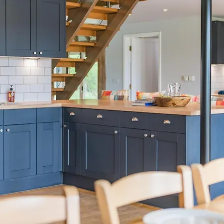 Great Higham Barn By Bloom * Canterbury