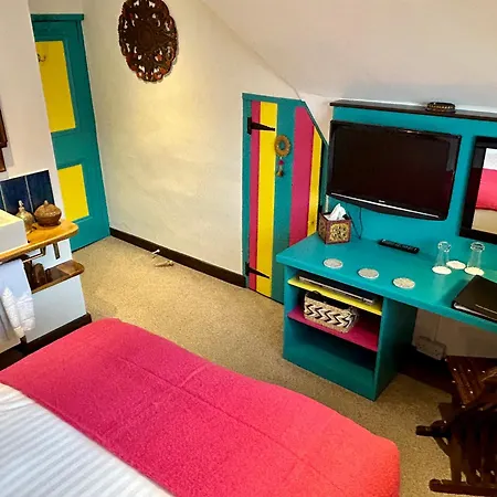 House Of Agnes 4*