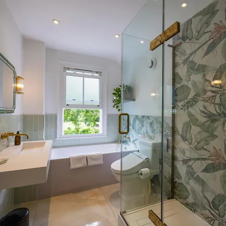 Hébergement de vacances Centre Luxury House - Garden Oasis, Kingsize Beds *