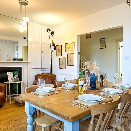 Hébergement de vacances New Cossington House - Centre 3 Bedroom - Sleeps 6 *