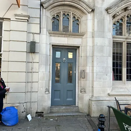 High Street Flat Canterbury