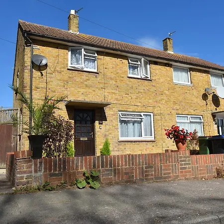 Holiday home Everest House Canterbury
