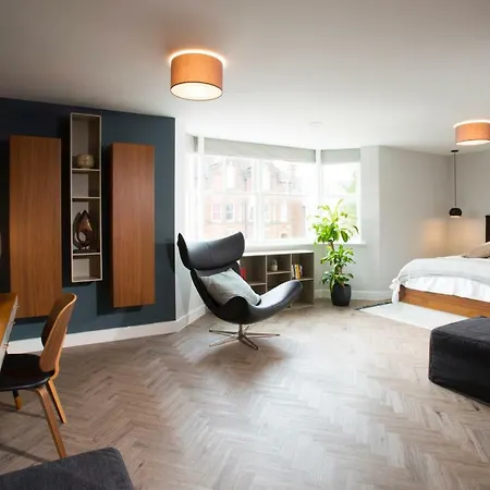 Apartment West House, 36a Whitstable Road