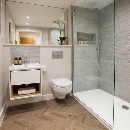 Apartment West House, 36a Whitstable Road