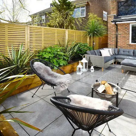 West House, 36a Whitstable Road * Canterbury