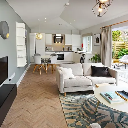 West House, 36a Whitstable Road